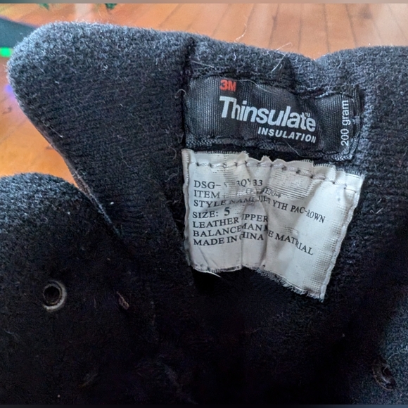 Winter Boots - Men's Size 5 - Thinsulate - removable lining - Quest - Snow Boots - Picture 5 of 5